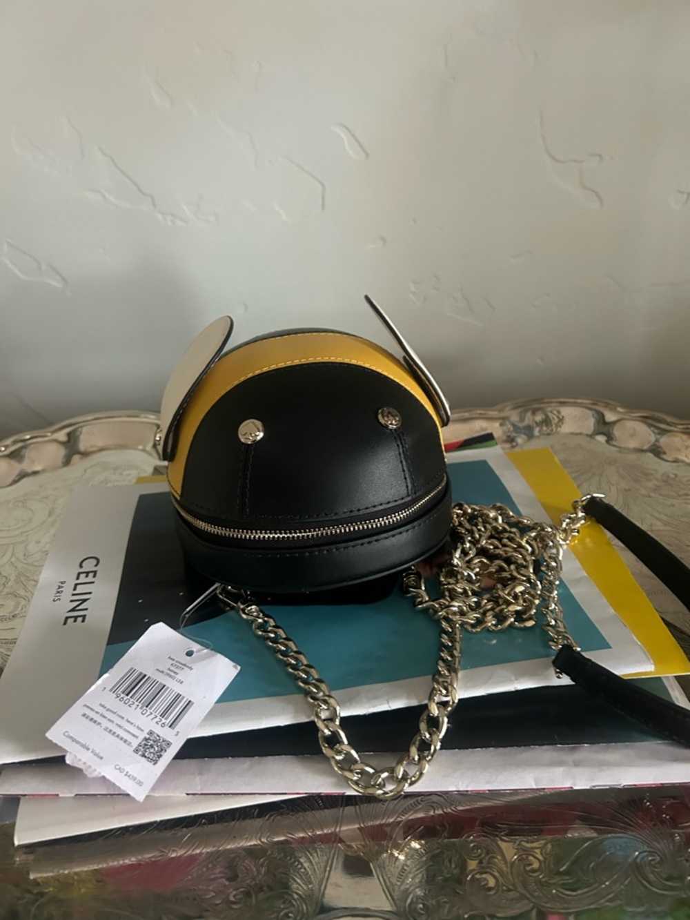 kate spade novelty Black and Yellow bumblebee Crossbody Bag with Chain Strap - Picture 3 of 5